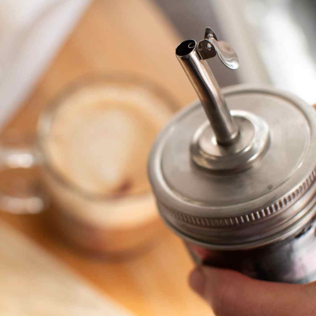 Self-Closing Spout for Mason Jar