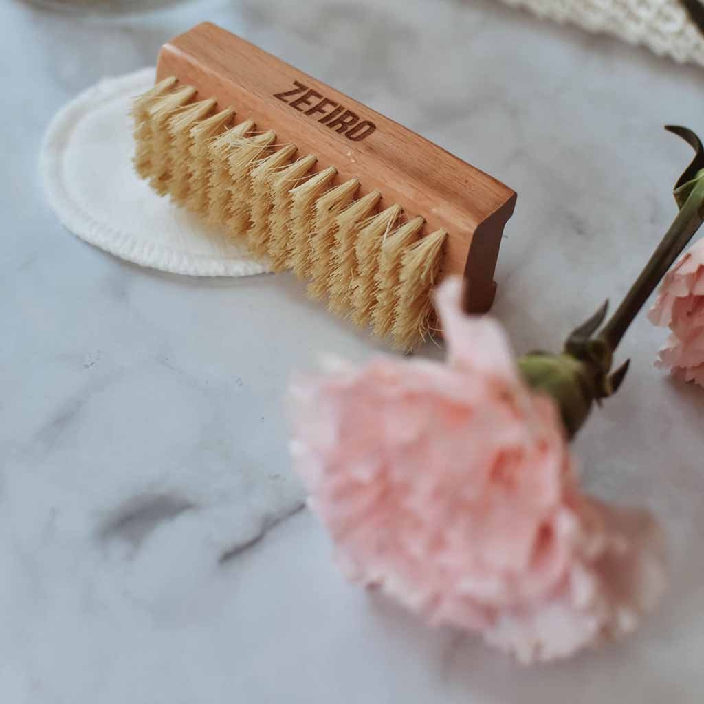 Natural Beechwood Nail Brush ---What's Good