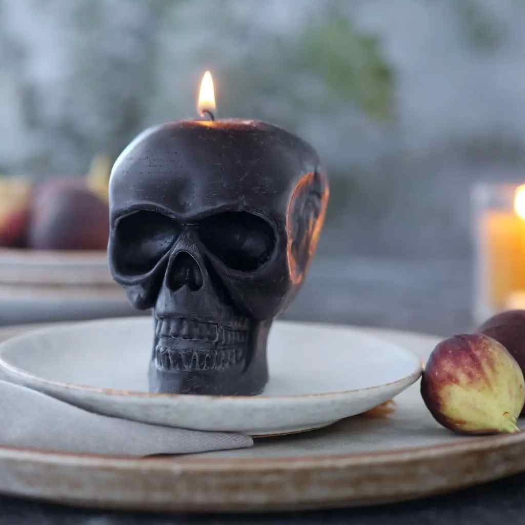 Skull Candle | 100% Pure Beeswax