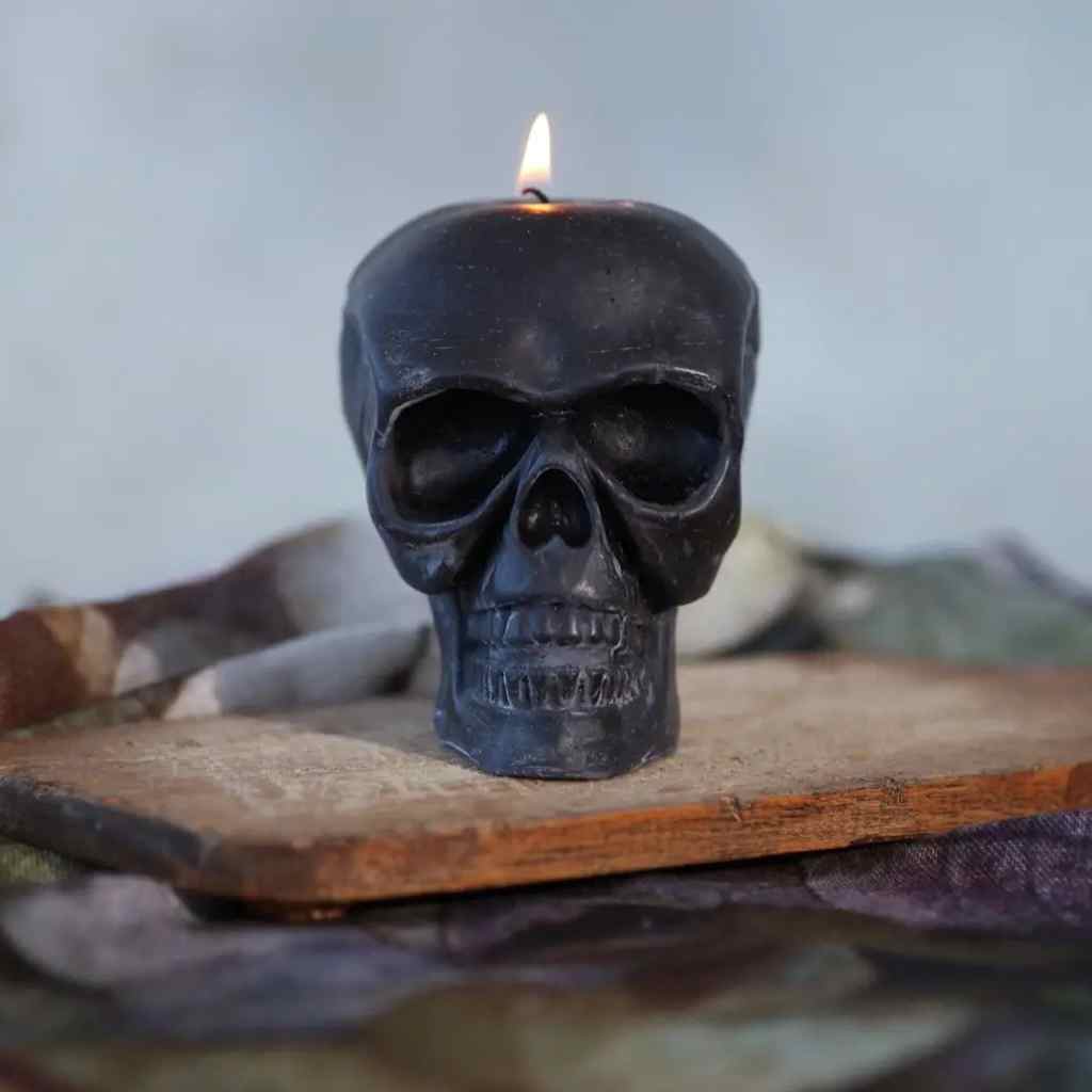 Skull Candle | 100% Pure Beeswax
