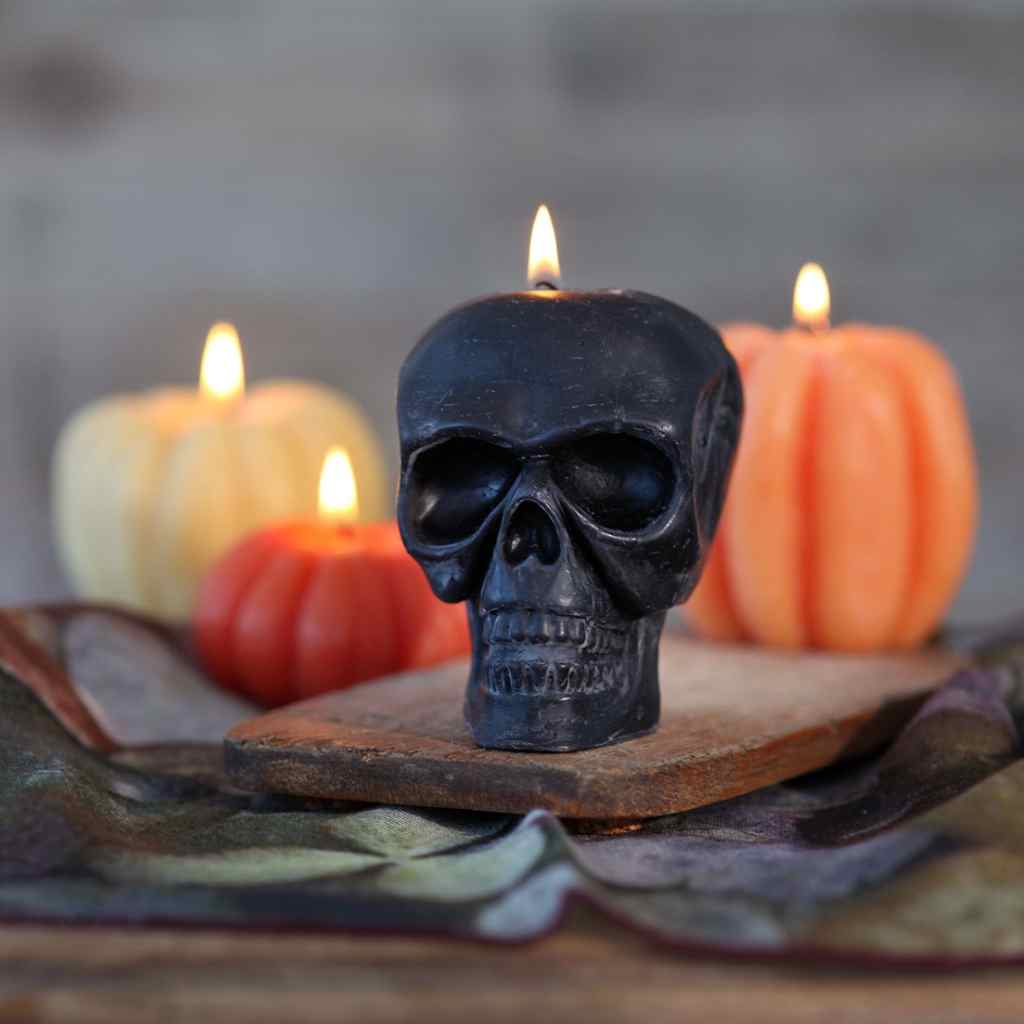 Skull Candle | 100% Pure Beeswax