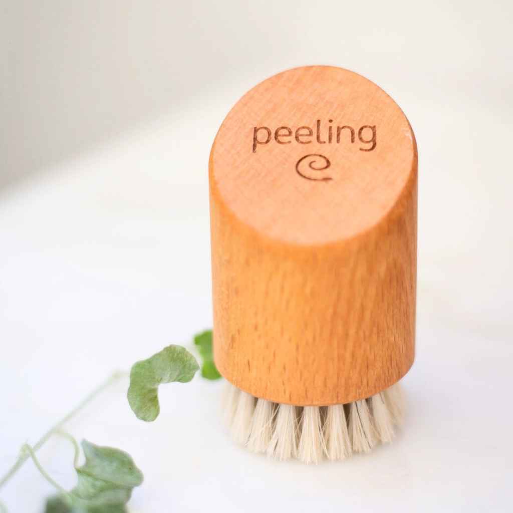 Dry Facial Brush