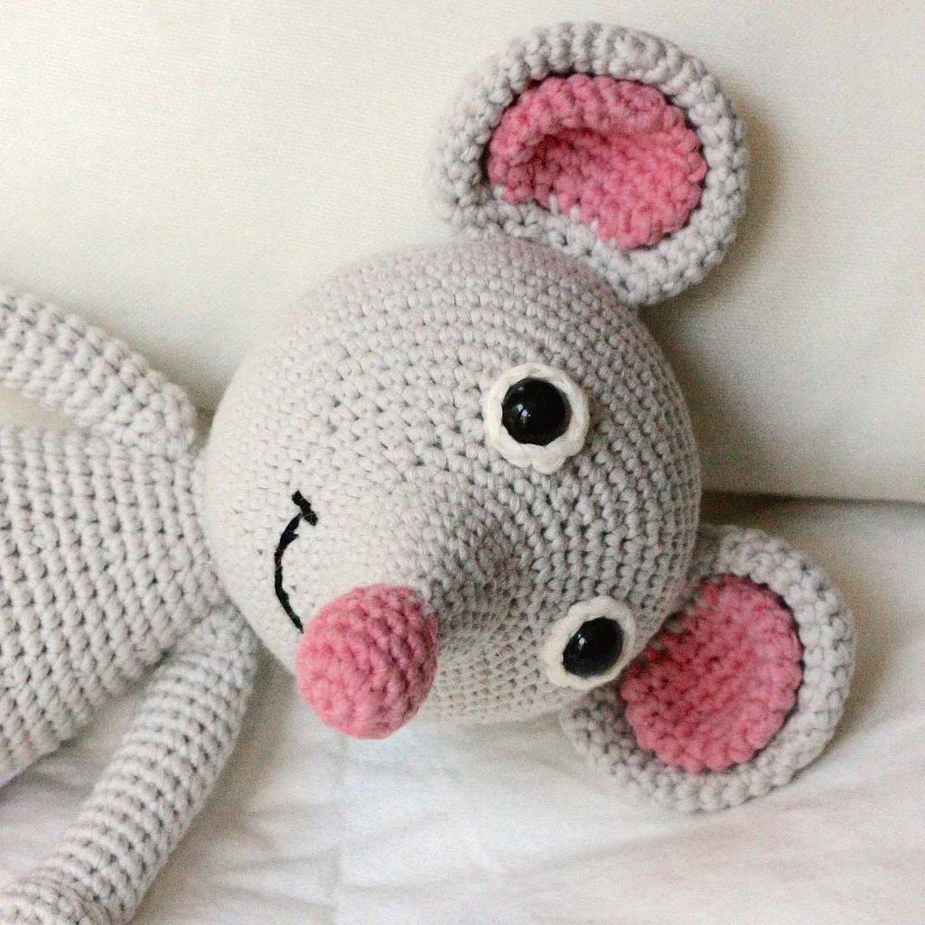 Eco-friendly and socially responsible kids' games, toys, books, and products. What's Good® is a Certified Woman-Owned Business and Green America® Certified Business. 