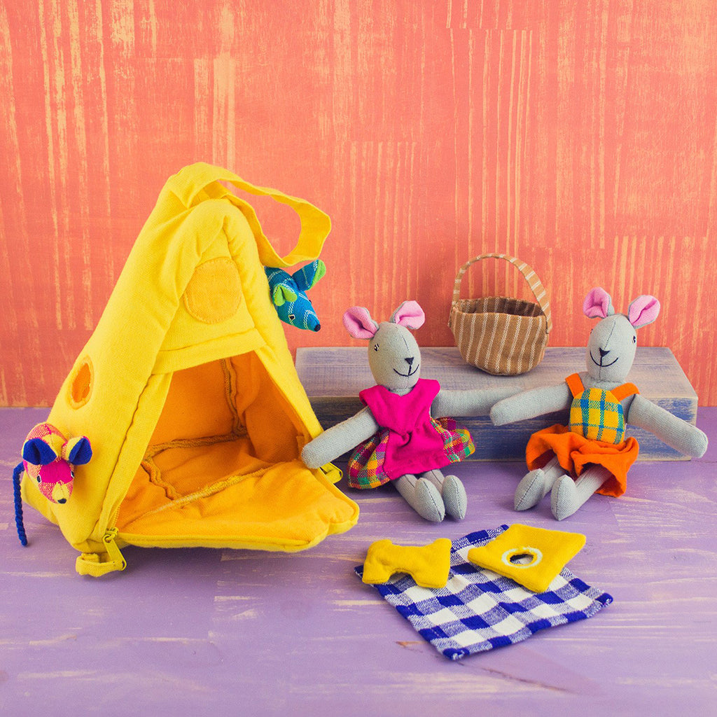 Mouse Picnic Playhouse Toy
